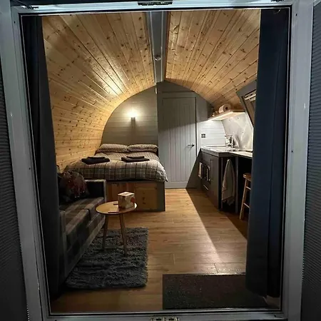 Bonny Wee Snug - Pod In Spean Bridge Apartment Exterior photo